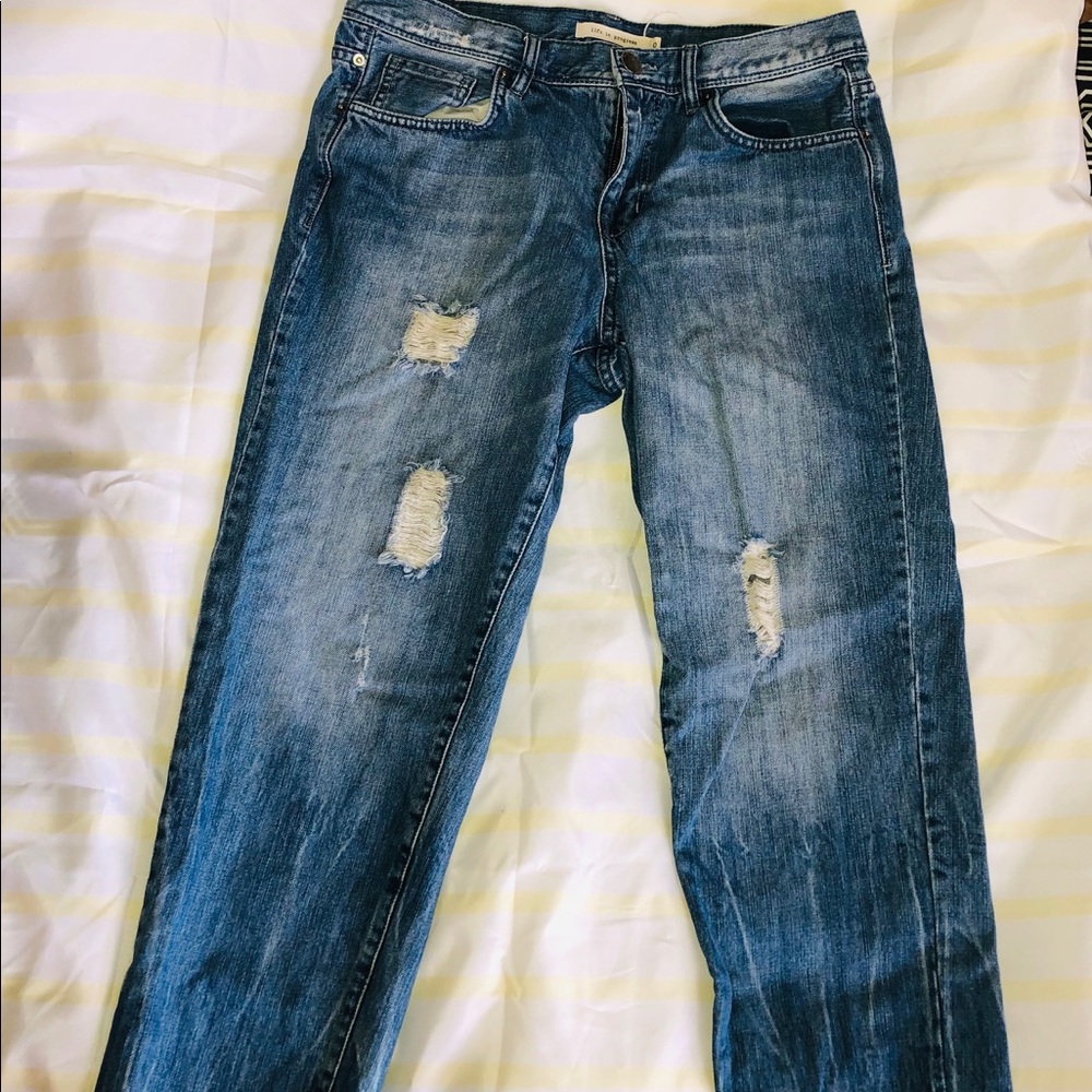 💙Life in Progress Ripped Jeans💙 - Picture 3 of 11